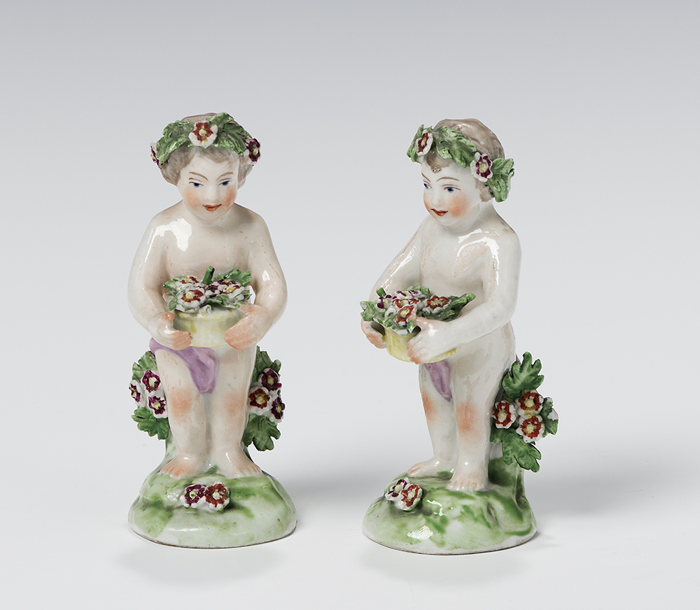 Kind met bloemenmand,